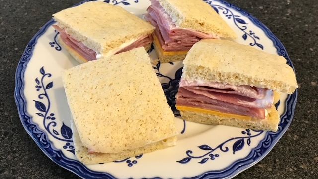 Sandwich Bread (Classic Baking Mix)